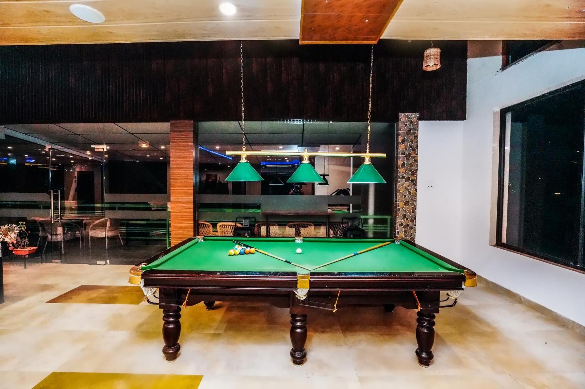 Nature Valley View Resort Mashobra !! Luxury Choice !! Gaming Zone !! Open Terrace !! Big Parking Simlá Kültér fotó